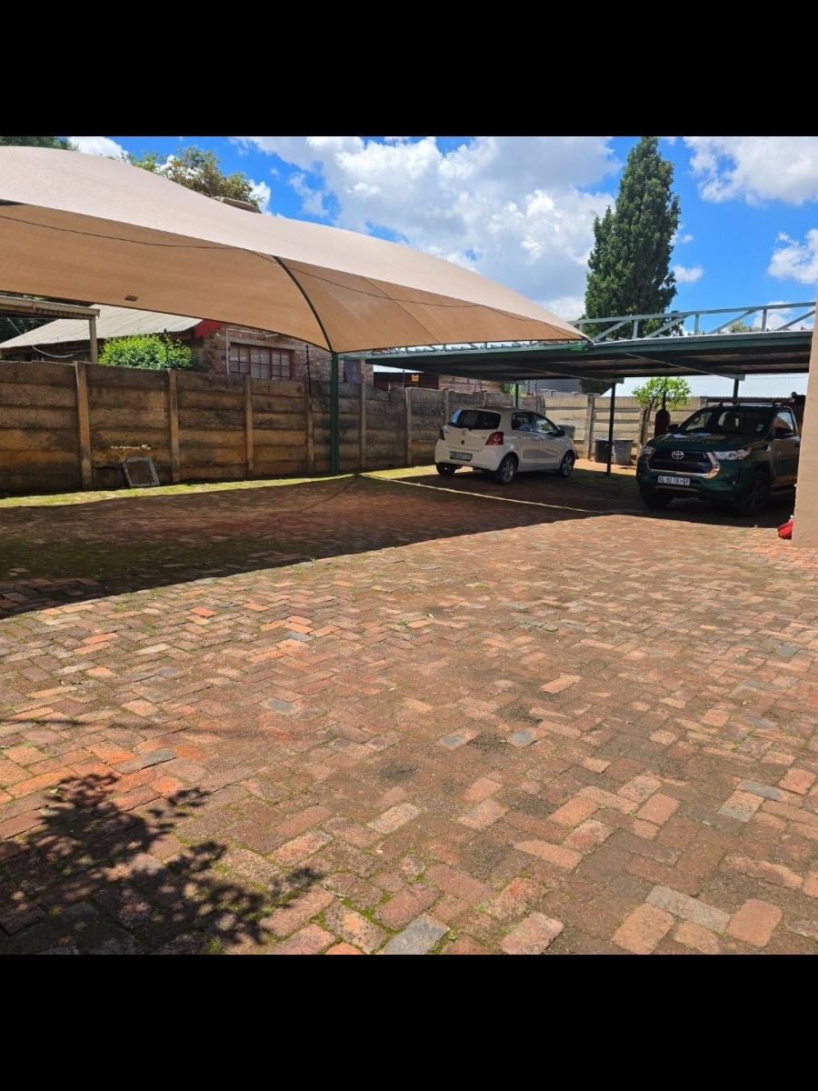 13 Bedroom Property for Sale in Universitas Free State